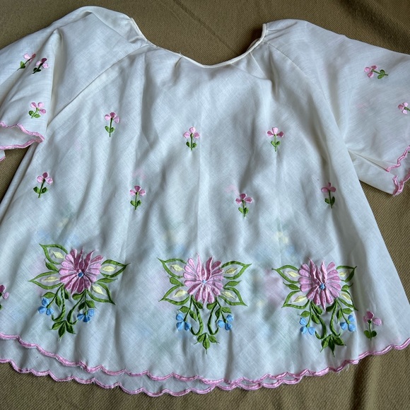 Women’s Vintage Embroidered Top Blouse sheer 60s white- pink - green size M - Picture 12 of 12